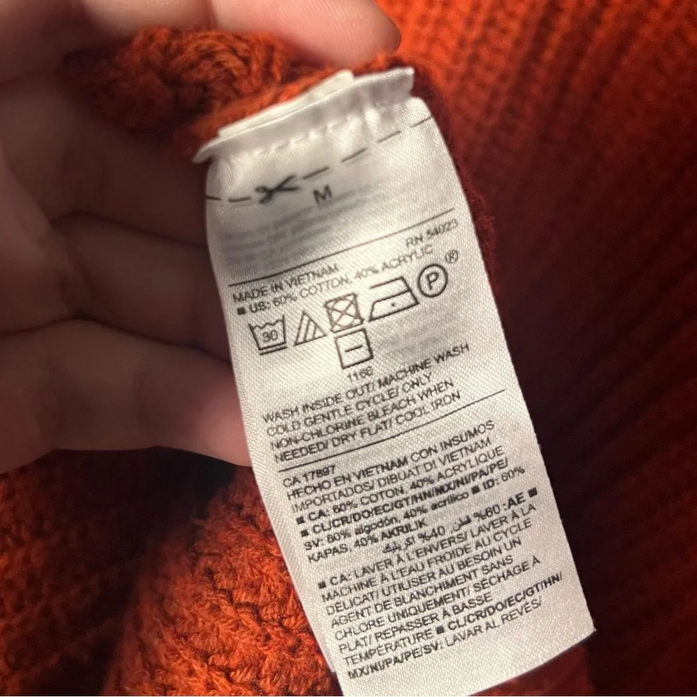 Old Navy Women’s Sweater Size M - Picture 5 of 5
